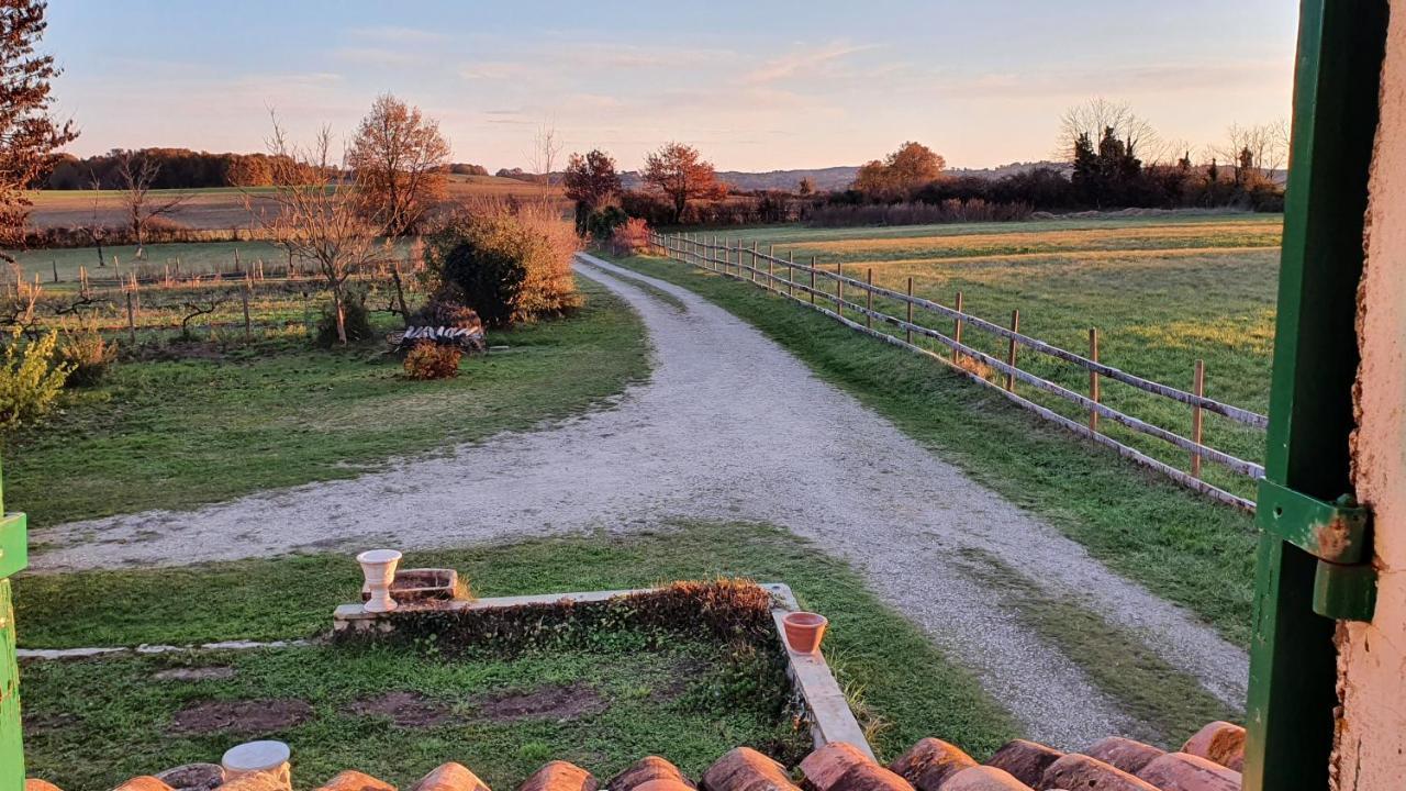Grande Maison Avec Jardin, Animaux,Au Calme Yviers Exterior foto
