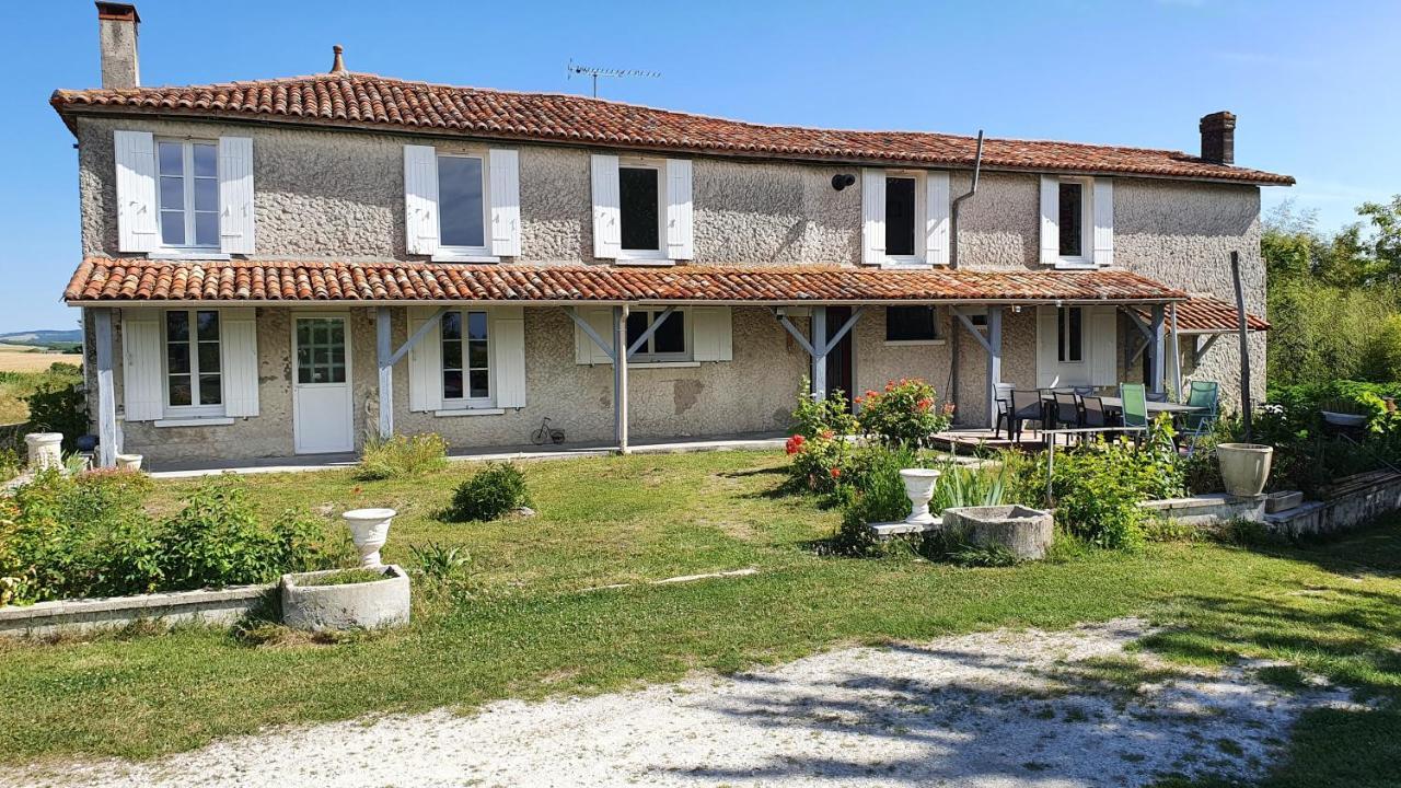 Grande Maison Avec Jardin, Animaux,Au Calme Yviers Exterior foto